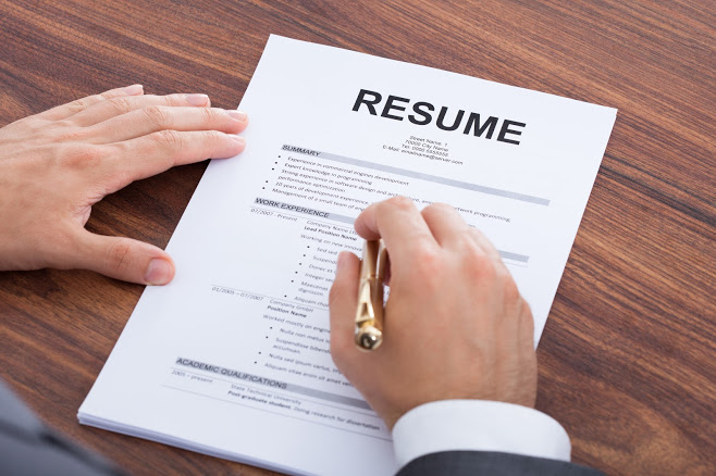 Resume example for addressing an employment gap